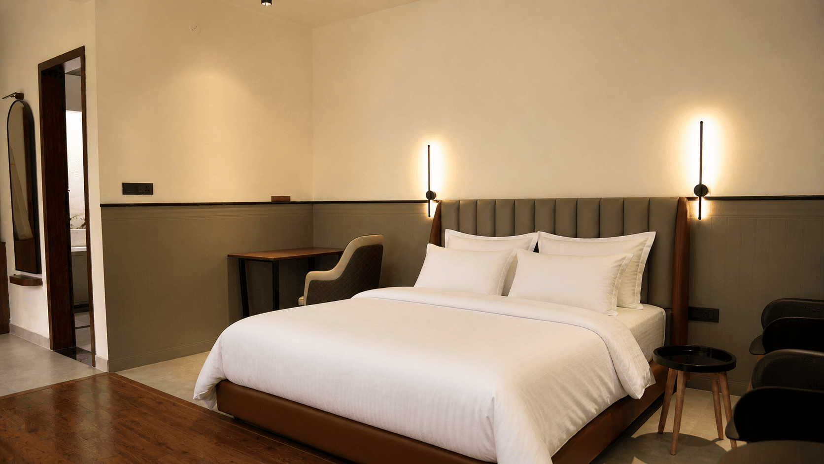 Canary Couple Suite