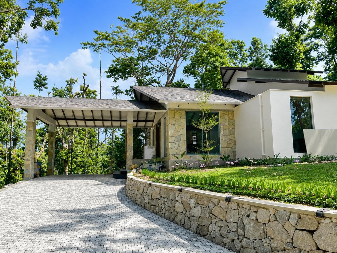 La Damai Resort grounds